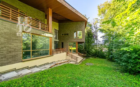 2-этажный коттедж 900 м² без отделки