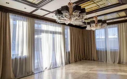 2-этажный коттедж 1 800 м² с отделкой