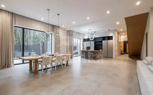 2-этажный коттедж 687 м² с отделкой