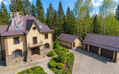 2-этажный коттедж 342 м² с отделкой