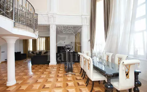 2-этажный коттедж 1 700 м² с отделкой