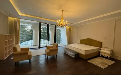 2-этажный коттедж 1 100 м² с отделкой