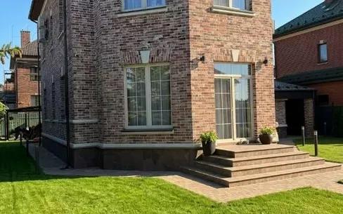 2-этажный коттедж 288 м² с отделкой