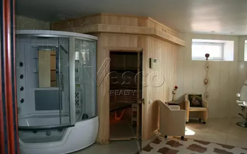 4-этажный коттедж 970 м² с отделкой