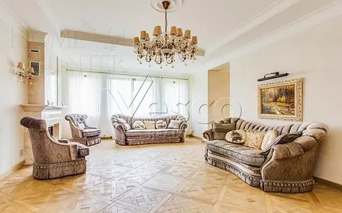 2-этажный коттедж 500 м² с отделкой