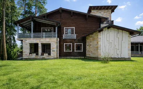 3-этажный коттедж 2 193.5 м² без отделки