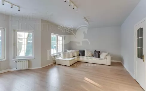 2-этажный таунхаус 890 м² с отделкой