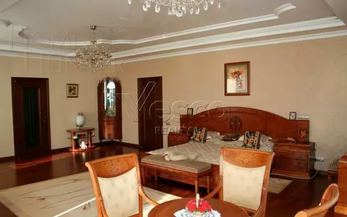 4-этажный коттедж 970 м² с отделкой