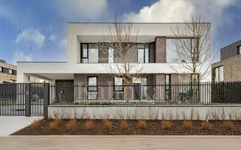 2-этажный коттедж 365 м² без отделки