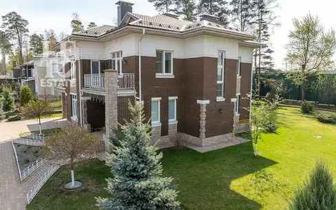 2-этажный коттедж 214 м² с отделкой