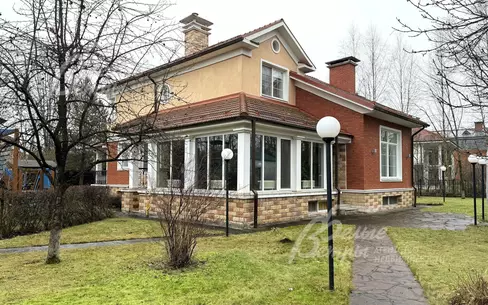 2-этажный коттедж 500 м² с отделкой