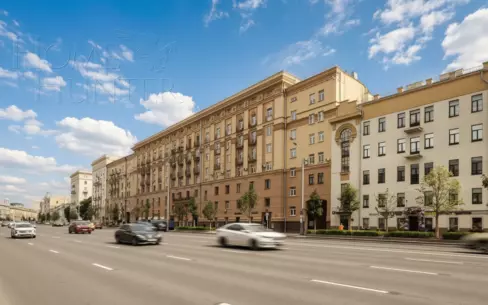 3-КОМН. КВАРТИРА С ОТДЕЛКОЙ 97.6 М² НА 3 ЭТАЖЕ