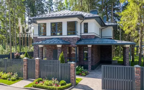 2-этажный коттедж 270 м² без отделки