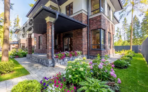 2-этажный коттедж 270 м² без отделки