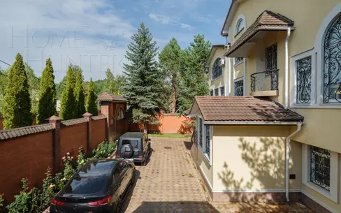 2-этажный коттедж 750 м² с отделкой