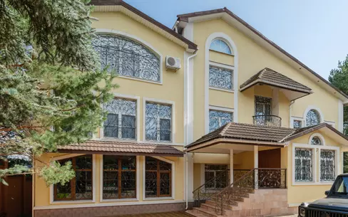 2-этажный коттедж 750 м² с отделкой