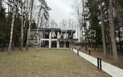 2-этажный коттедж 381 м² с отделкой