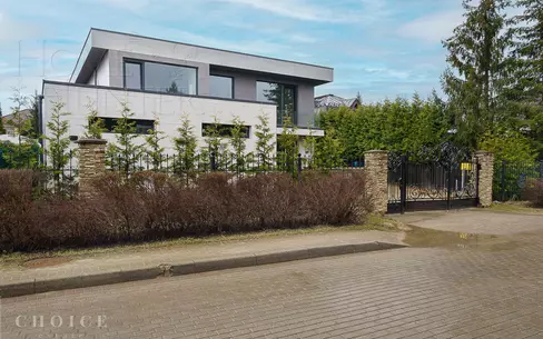 2-этажный коттедж 349.7 м² без отделки