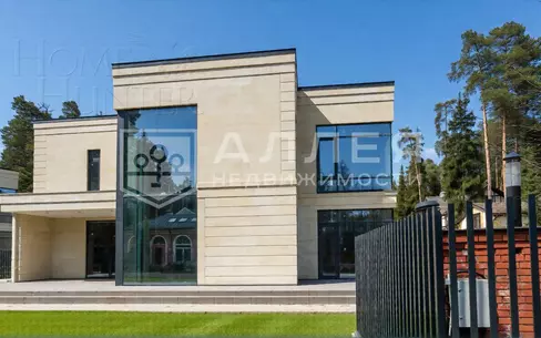 2-этажный коттедж 600 м² без отделки