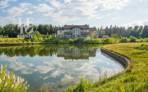 2-этажный коттедж 1 272.6 м² без отделки