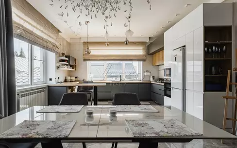 ТАУНХАУС 623 м² с отделкой