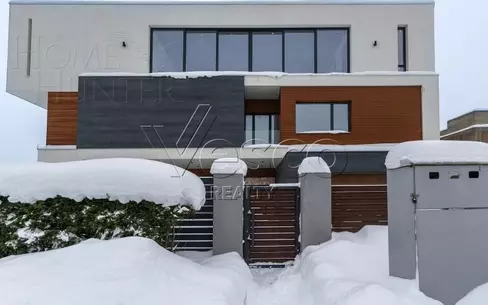 КОТТЕДЖ 920 м² без отделки