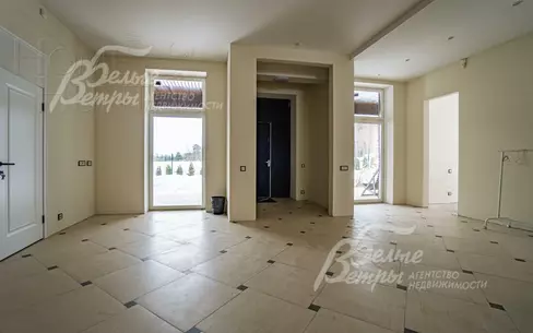 3-этажный коттедж 653 м² без отделки