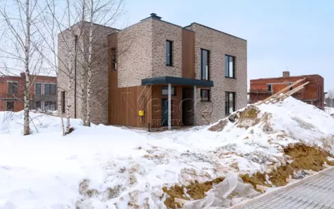 2-этажный коттедж 284 м² без отделки