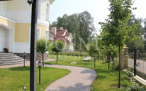 2-этажный коттедж 366 м² без отделки