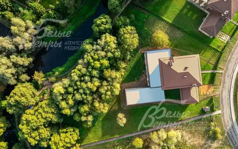 3-этажный коттедж 1 170 м² без отделки