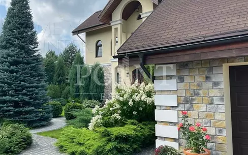 2-этажный коттедж 455 м² с отделкой