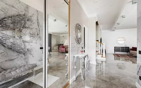 ТАУНХАУС 623 м² с отделкой