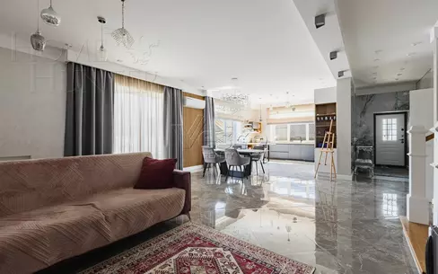 ТАУНХАУС 623 м² с отделкой