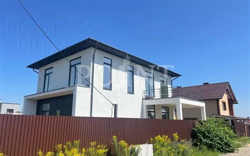 3-этажный коттедж 260 м² с отделкой
