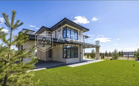 2-этажный коттедж 240 м² с отделкой