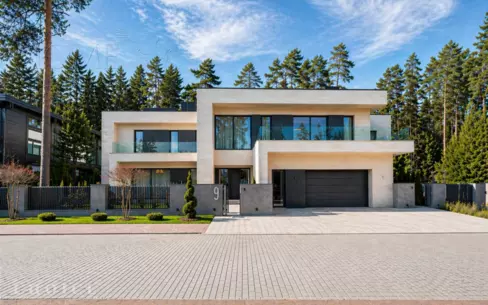 2-этажный коттедж 1 377 м² с отделкой