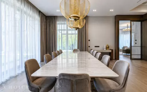 2-этажный коттедж 1 377 м² с отделкой