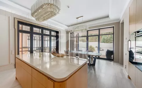 2-этажный коттедж 655 м² с отделкой