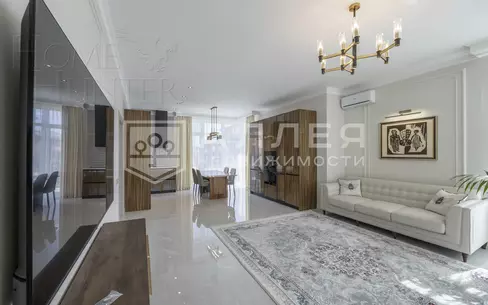 2-этажный коттедж 240 м² с отделкой