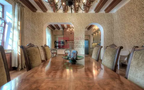 2-этажный коттедж 1 100 м² с отделкой