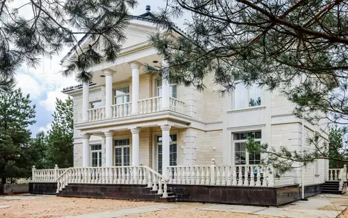 2-этажный коттедж 380 м² без отделки