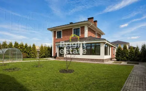 2-этажный коттедж 224.6 м² с отделкой