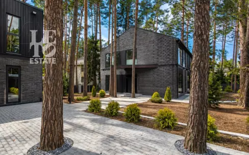 2-этажный коттедж 687 м² с отделкой