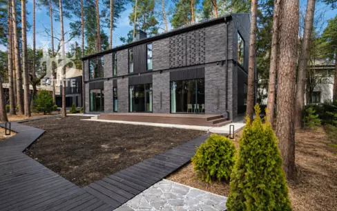 2-этажный коттедж 687 м² с отделкой