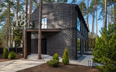 2-этажный коттедж 687 м² с отделкой