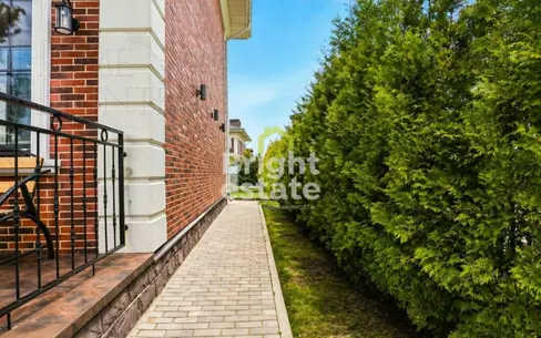 2-этажный коттедж 224.6 м² с отделкой