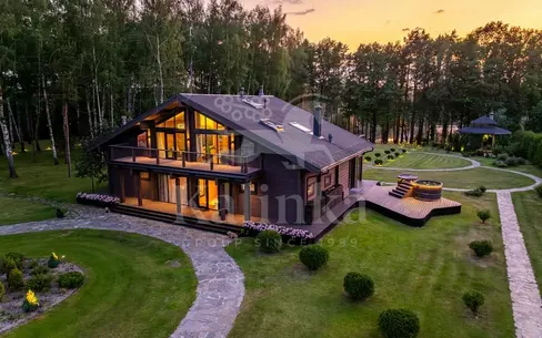 2-этажный коттедж 677 м² с отделкой