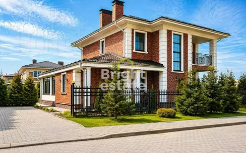 2-этажный коттедж 224.6 м² с отделкой