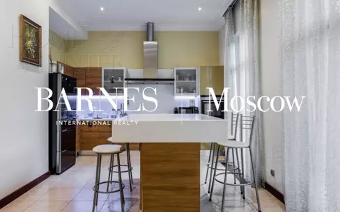 2-этажный коттедж 1 786 м² с отделкой