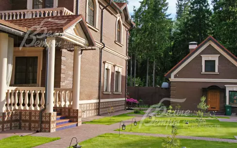 2-этажный коттедж 925 м² с отделкой